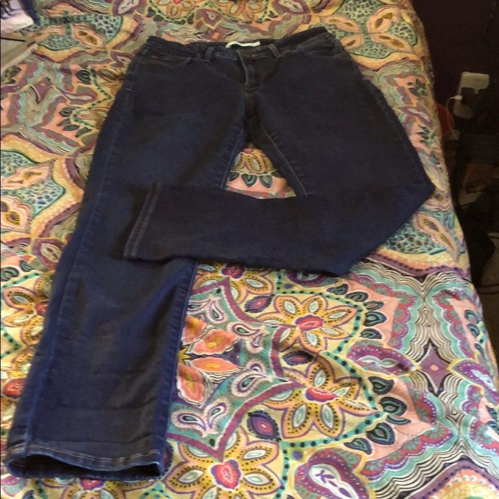 Levi’s mid rise skinny